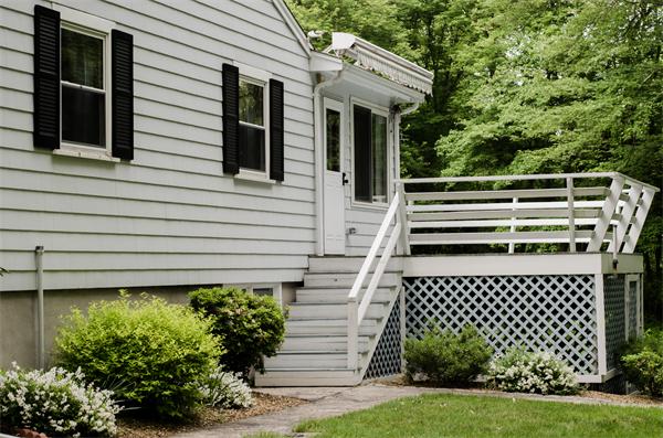 19 Birch Road Holliston, MA 01746 - Photo 4 of 30 Gallery Image 4