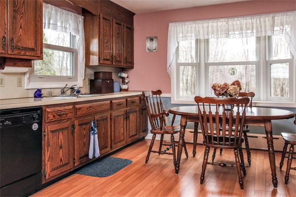 19 Birch Road Holliston, MA 01746 - Photo 9 of 30 Gallery Image 9