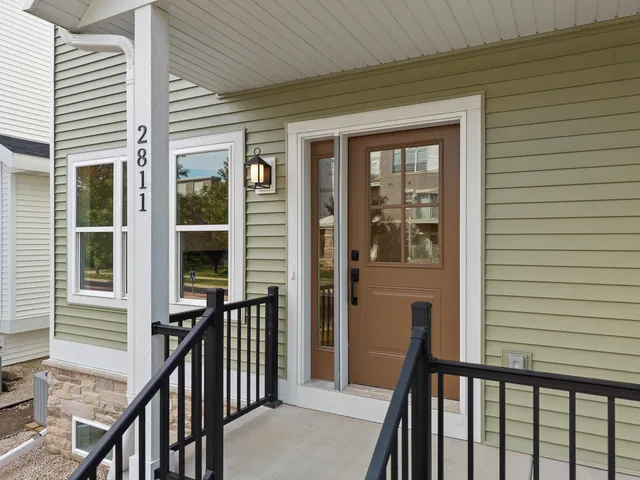 $479,900 | 2811 Crinkle Root Drive, Fitchburg, WI 53711