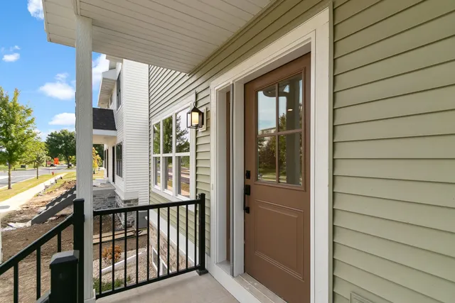 $479,900 | 2811 Crinkle Root Drive, Fitchburg, WI 53711