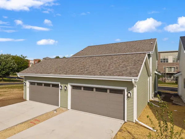 $459,000 | 2811 Crinkle Root Drive, Fitchburg, WI 53711