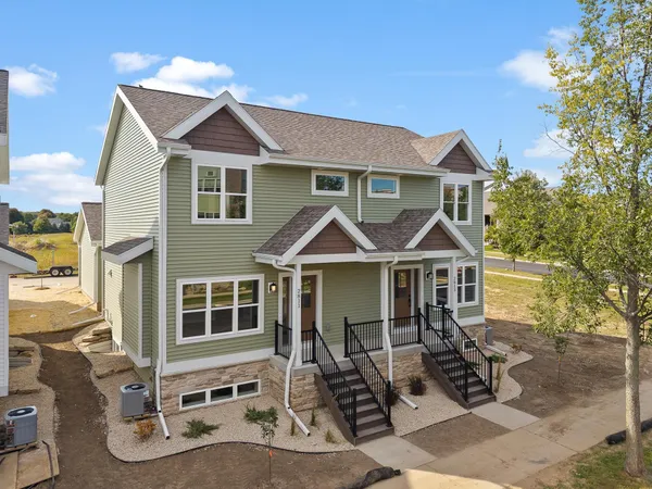 $459,000 | 2811 Crinkle Root Drive, Fitchburg, WI 53711