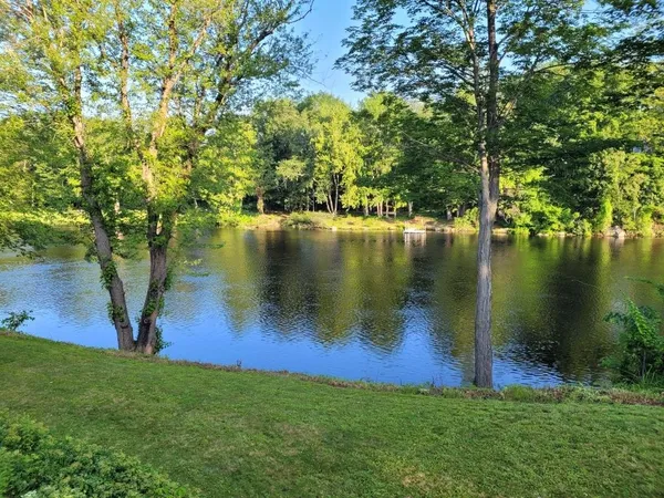 $479,900 | 33 Tanner Street, Concord, NH 03303