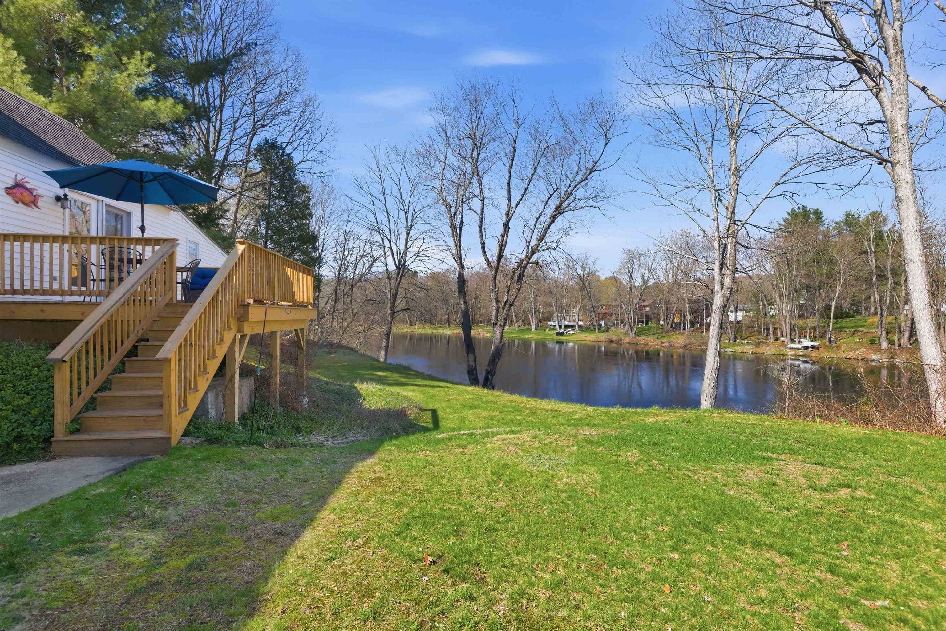 33 Tanner Street Concord, NH 03303 - Photo 2 of 67
