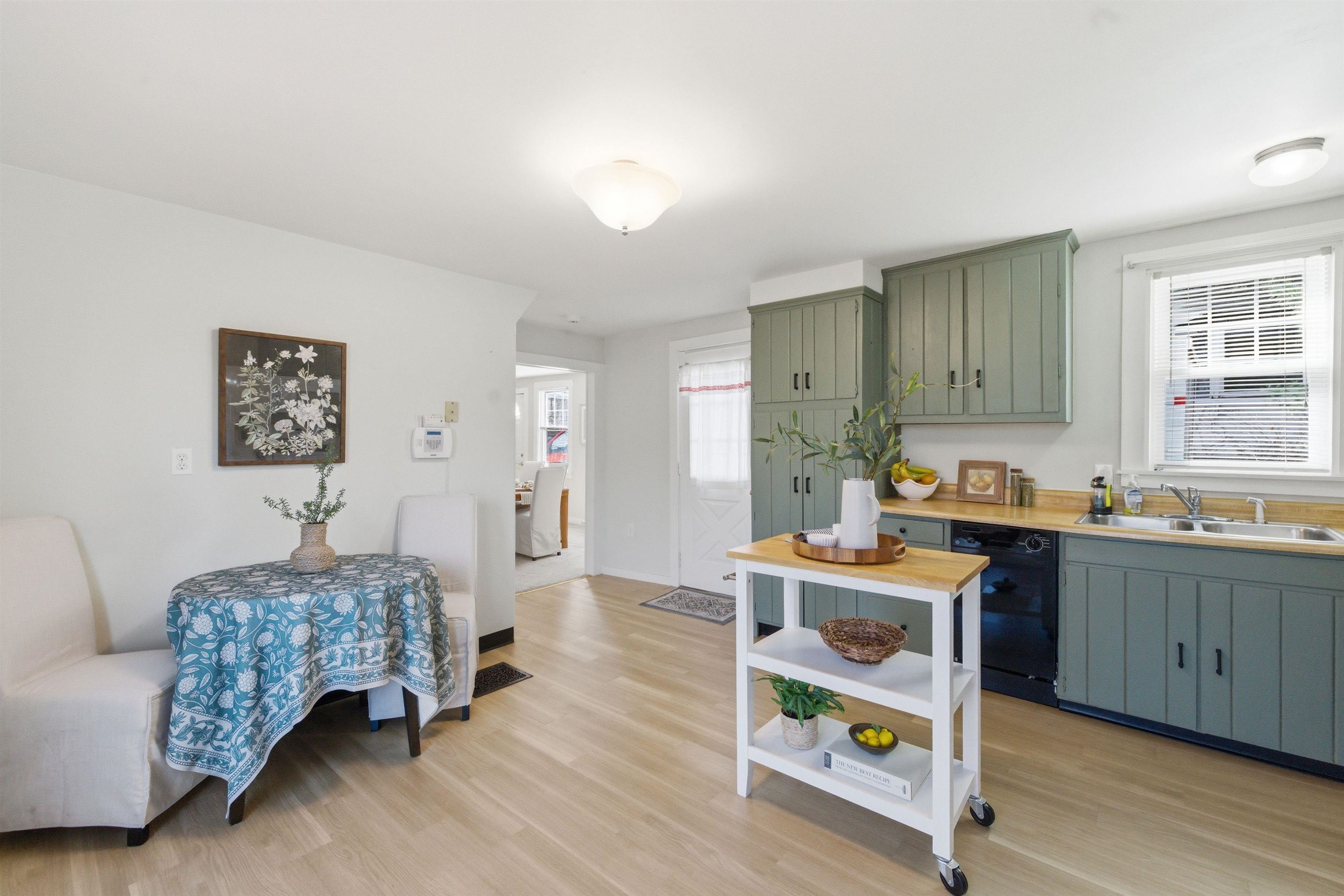 33 Tanner Street Concord, NH 03303 - Photo 23 of 67