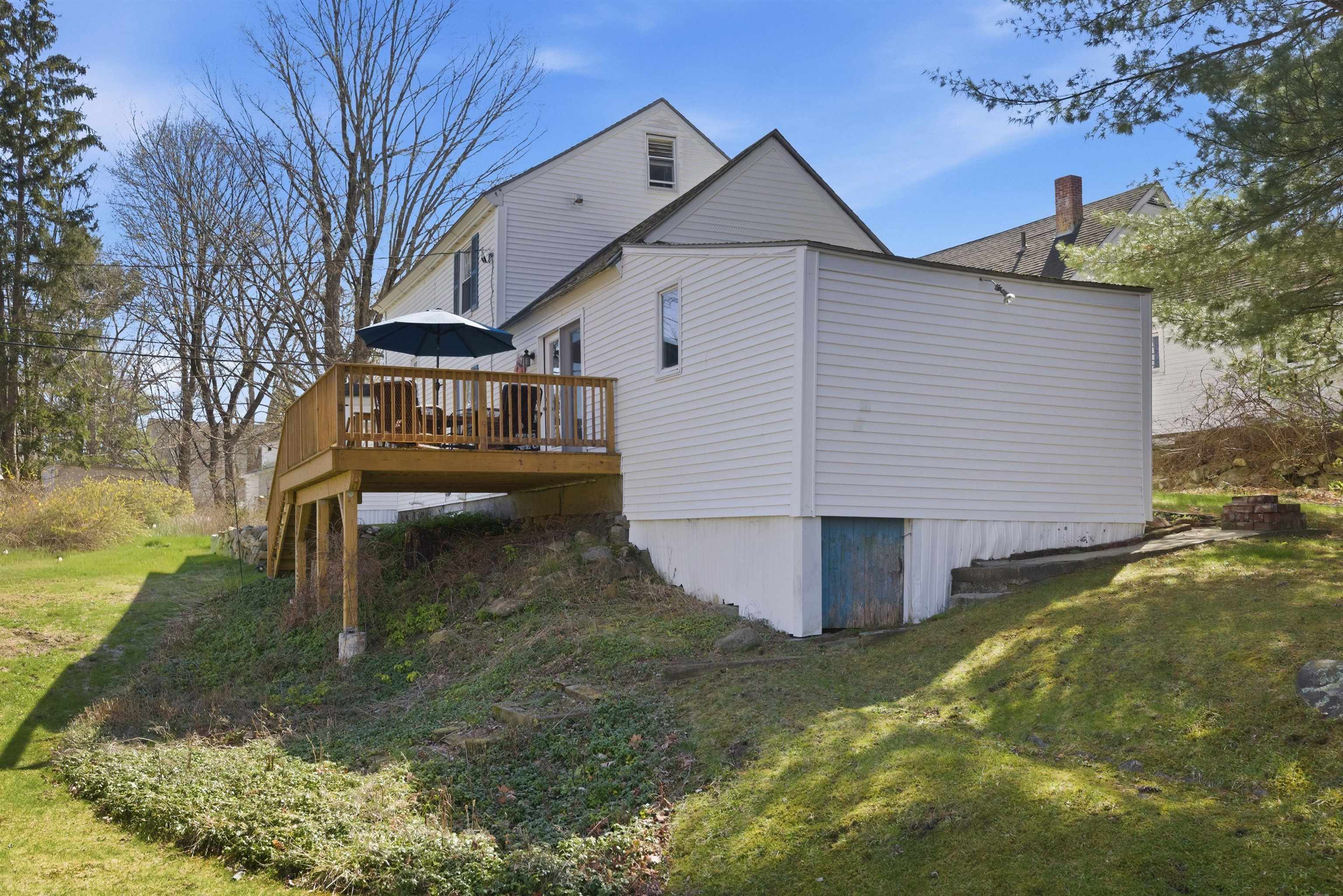 33 Tanner Street Concord, NH 03303 - Photo 4 of 67