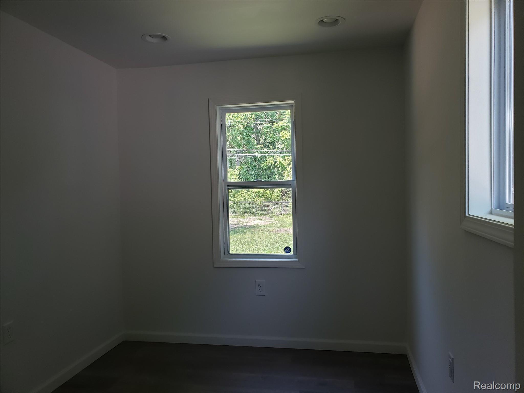 26054 Colgate Street Inkster, MI 48141 - Photo 7 of 11 20190801_150157.jpg