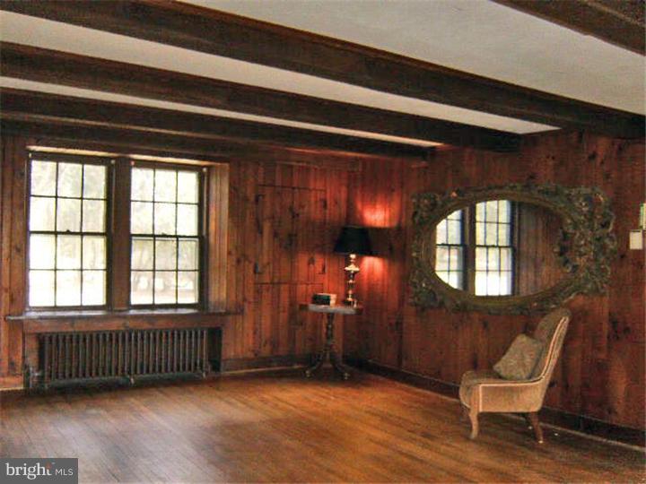 1086 Kaolin Road Kennett Square, PA 19348 - Photo 6 of 25 Living Room