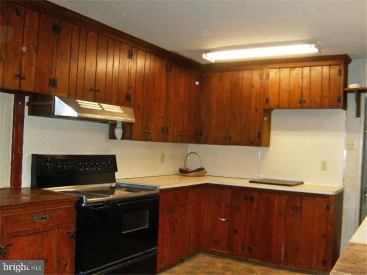 1086 Kaolin Road Kennett Square, PA 19348 - Photo 8 of 25 Kitchen