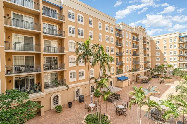 $340,000 | 1064 North Tamiami Trail, Unit 1324, Sarasota, FL 34236