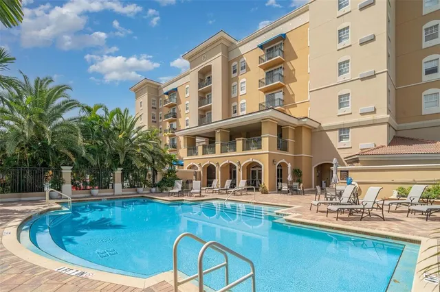 $340,000 | 1064 North Tamiami Trail, Unit 1324, Sarasota, FL 34236