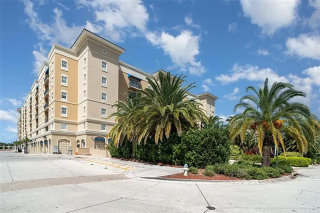 $340,000 | 1064 North Tamiami Trail, Unit 1324, Sarasota, FL 34236