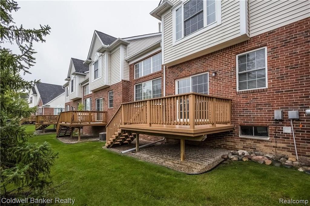 41863 Mitchell Road, Unit 17 Novi, MI 48377 - Photo 31 of 39