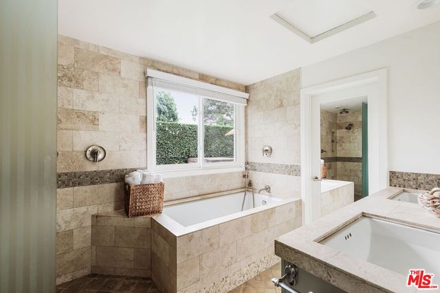 $2,195,000 | 3493 Greenwood Avenue, Los Angeles, CA 90066