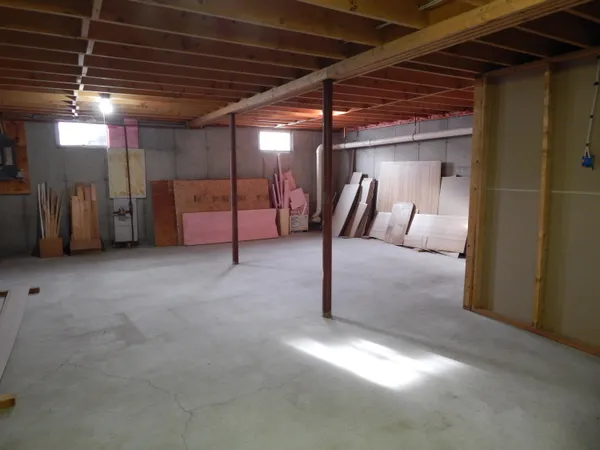 $275,000 | 19 Park Street, Paris, ME 04281