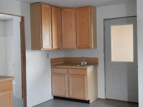 $275,000 | 19 Park Street, Paris, ME 04281