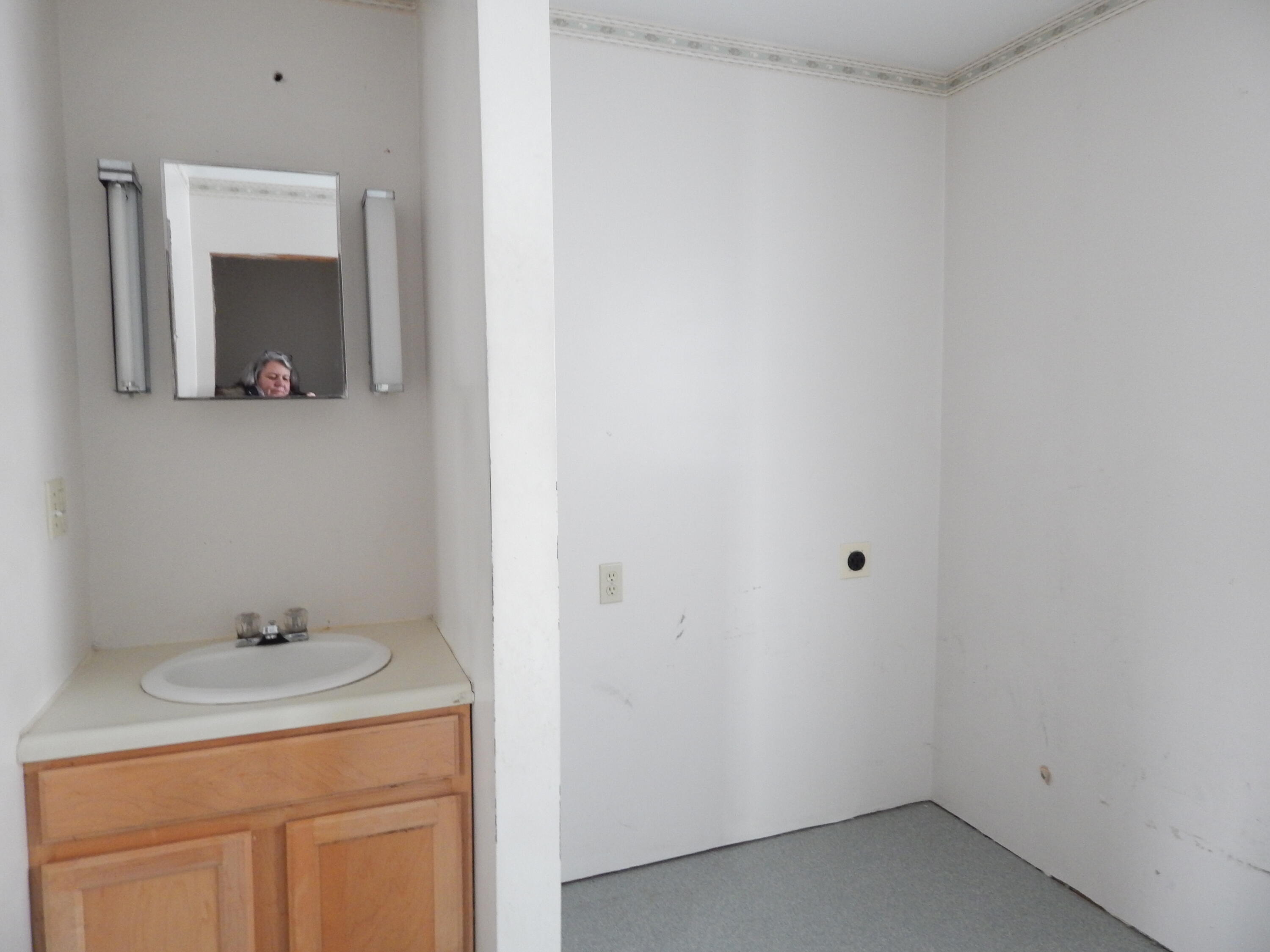 19 Park Street Paris, ME 04281 - Photo 30 of 40 DSCN5260 - Copy