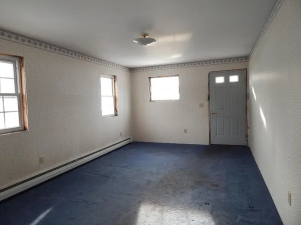 $275,000 | 19 Park Street, Paris, ME 04281