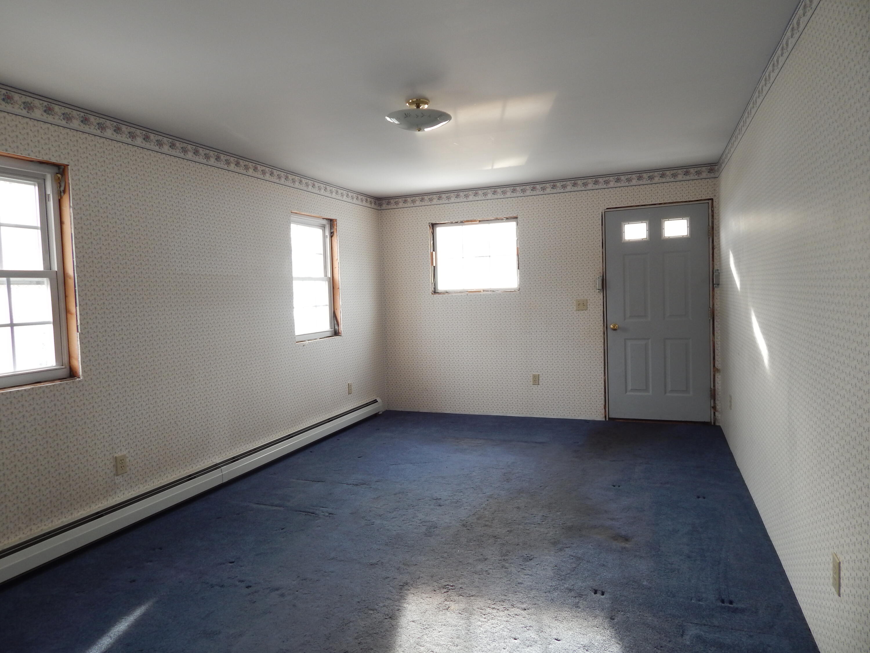 19 Park Street Paris, ME 04281 - Photo 3 of 40 DSCN5243 - Copy