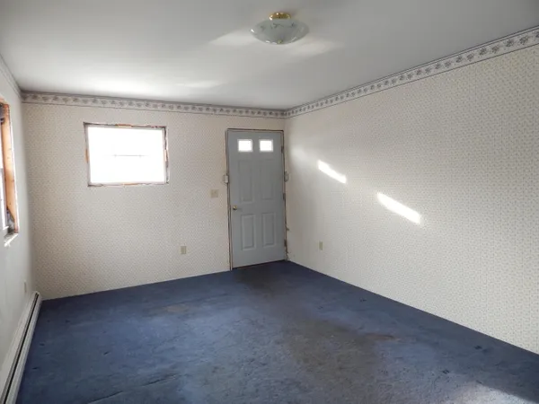 $275,000 | 19 Park Street, Paris, ME 04281