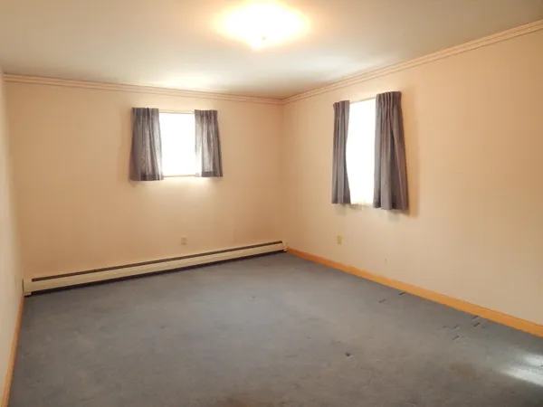 $275,000 | 19 Park Street, Paris, ME 04281