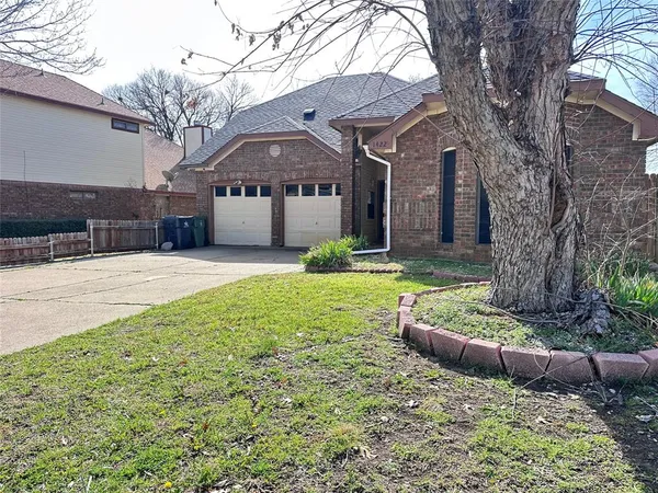 $2,449 | 1422 Beckwith Drive, Arlington, TX 76018