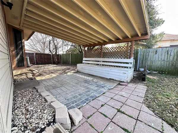 $2,449 | 1422 Beckwith Drive, Arlington, TX 76018