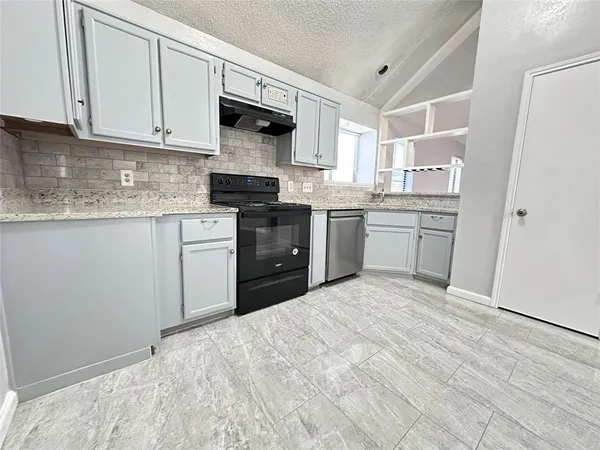 $2,449 | 1422 Beckwith Drive, Arlington, TX 76018