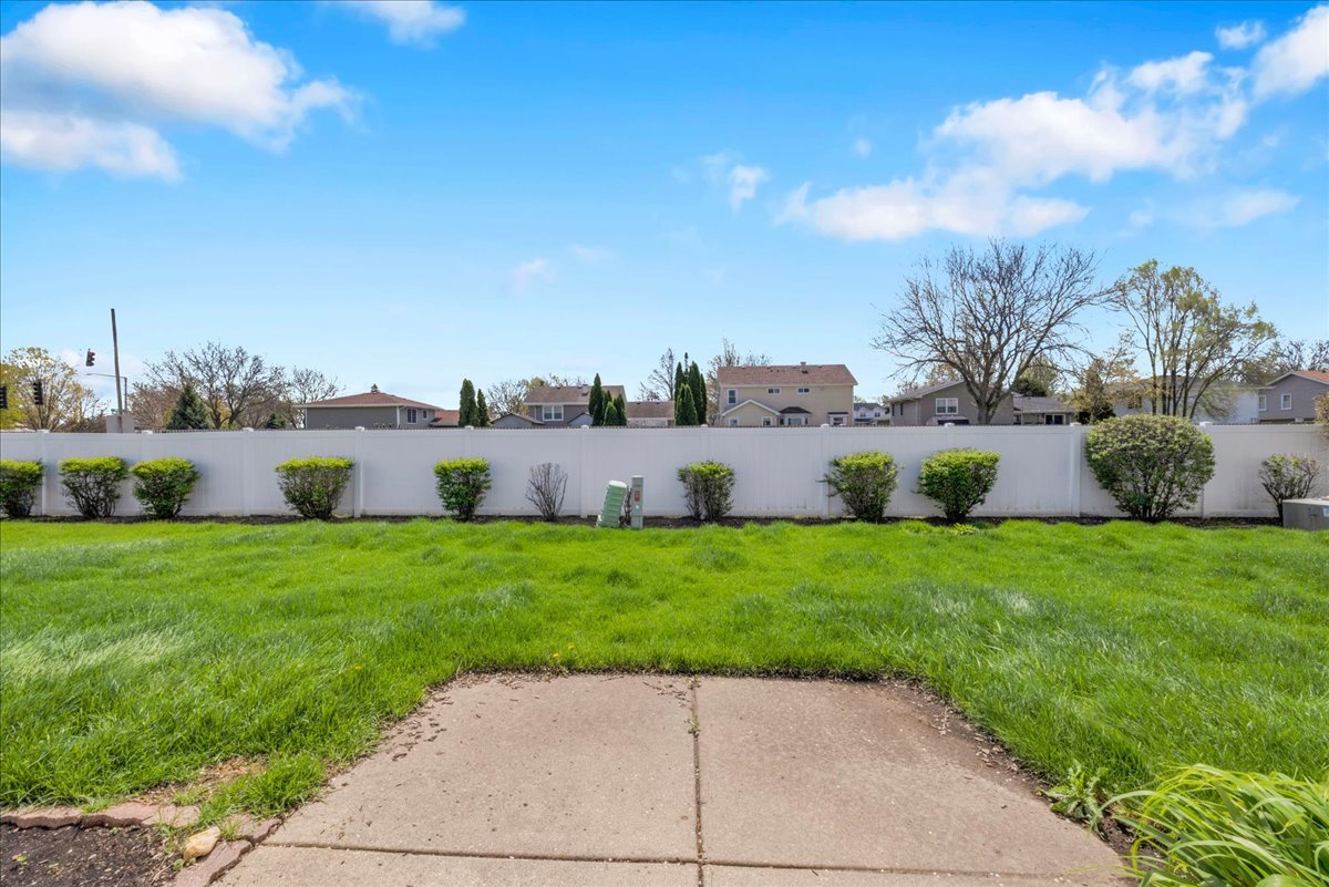 1137 Longford Road Bartlett, IL 60103 - Photo 29 of 33