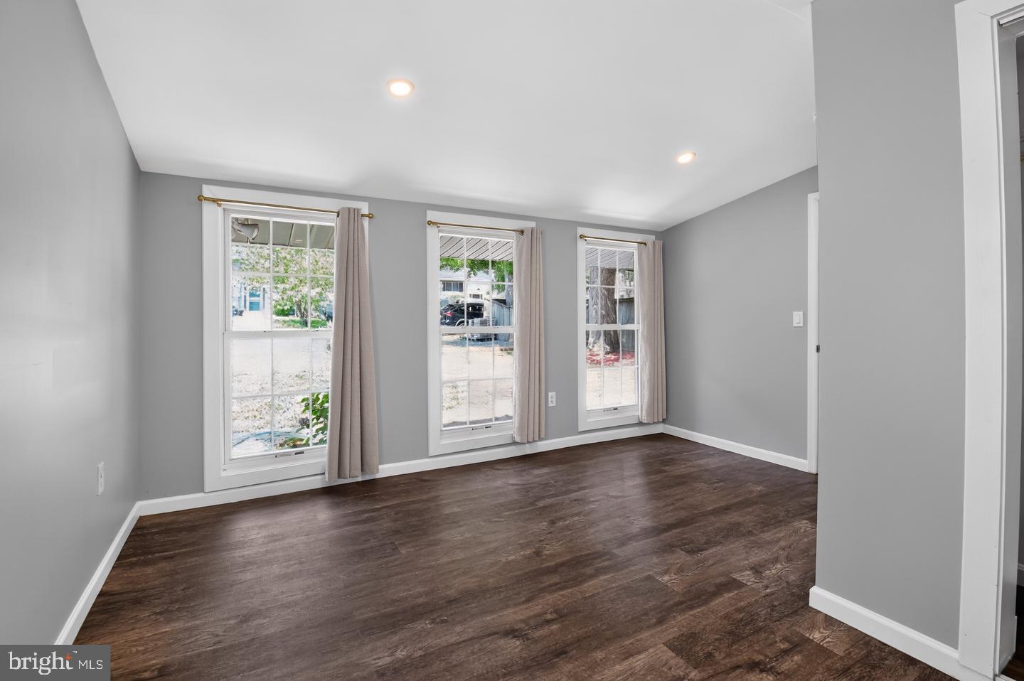 1727 Forestville Road Edgewater, MD 21037 - Photo 11 of 29 Gallery Image 11