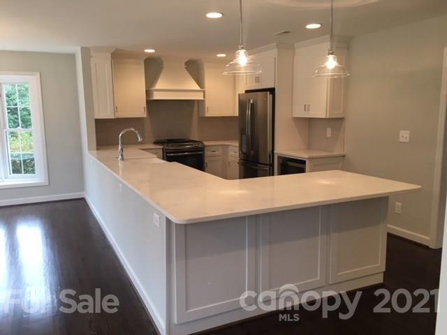 3817 Riverbend Road Charlotte, NC 28210 - Photo 3 of 9 Gallery Image 3