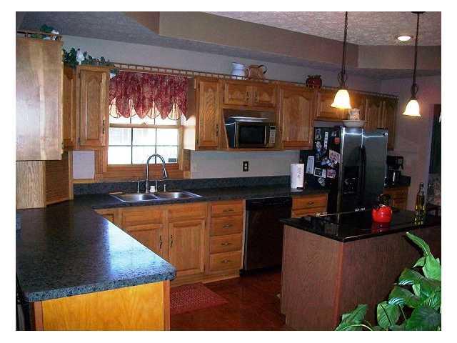 1511 R R J Boulevard Martinsville, IN 46151 - Photo 6 of 7 Gallery Image 6