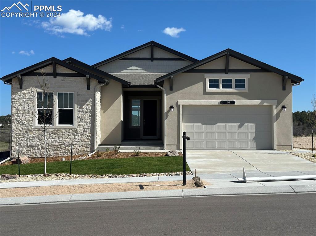 10 East Lost Pnes Dr  