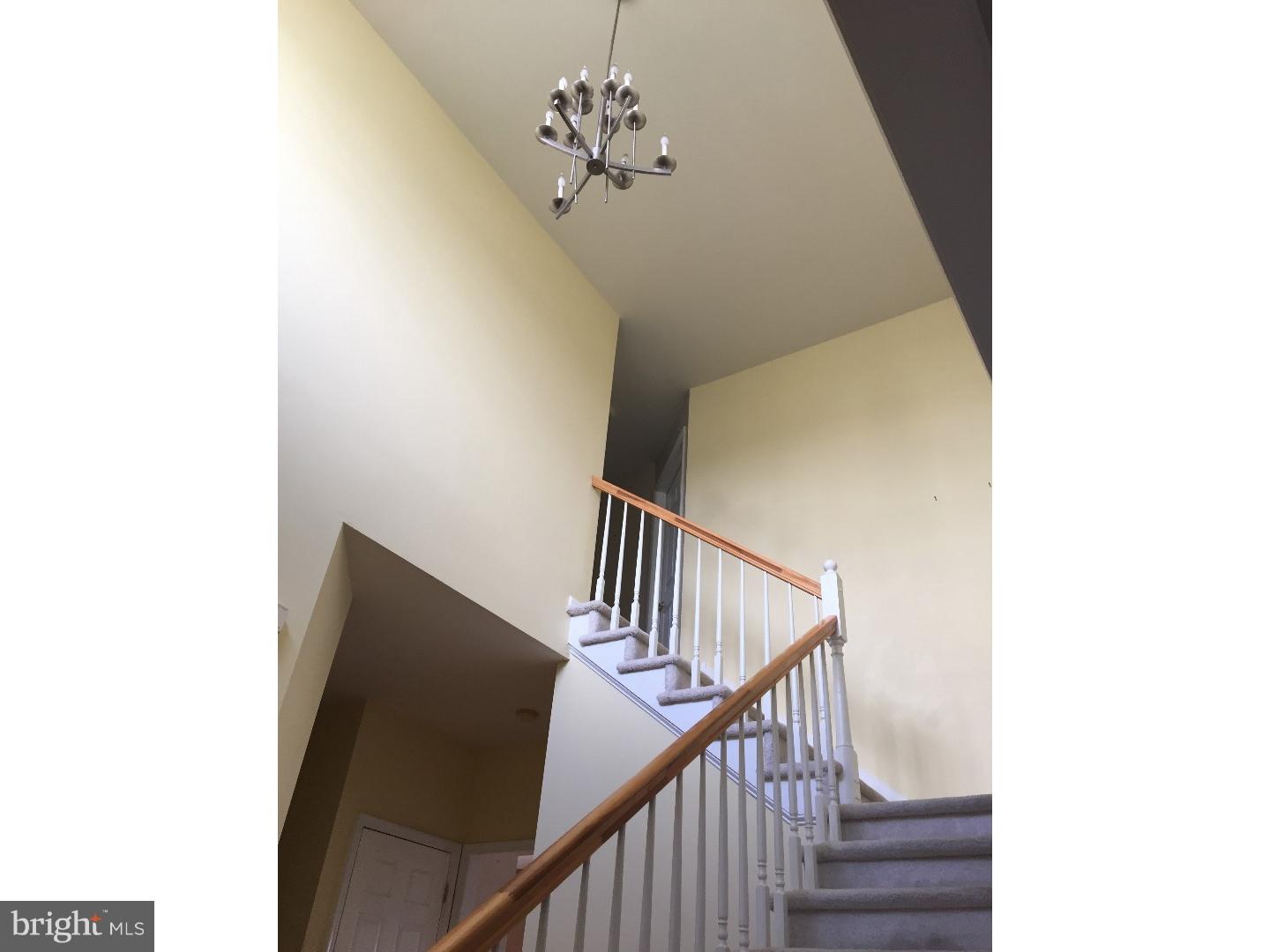116 Danny Road Sanatoga, PA 19464 - Photo 2 of 23 Foyer