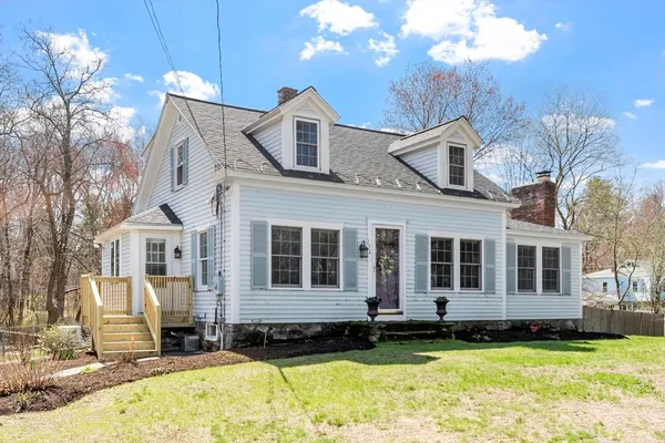 $699,900 | 172 High Street, Chelmsford, MA 01824