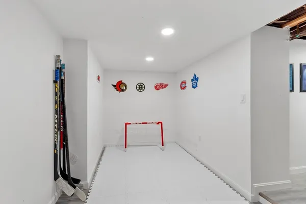 $699,900 | 172 High Street, Chelmsford, MA 01824
