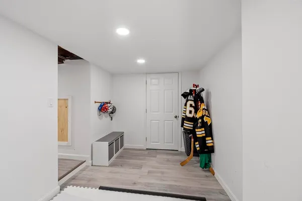$699,900 | 172 High Street, Chelmsford, MA 01824