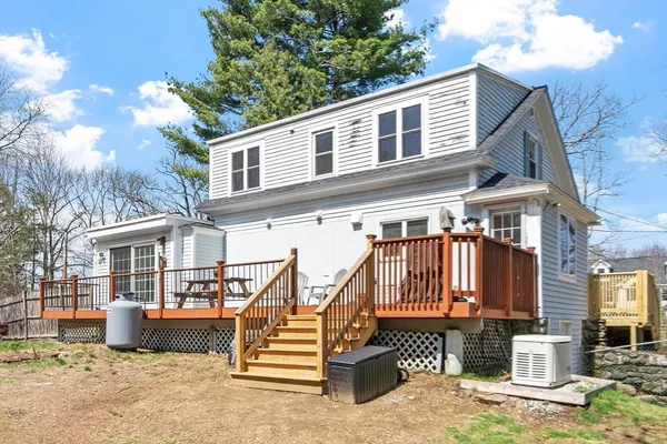 $699,900 | 172 High Street, Chelmsford, MA 01824