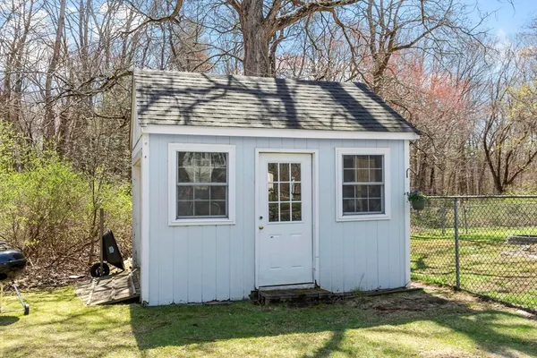 $699,900 | 172 High Street, Chelmsford, MA 01824