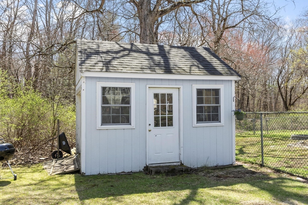 172 High Street Chelmsford, MA 01824 - Photo 4 of 37