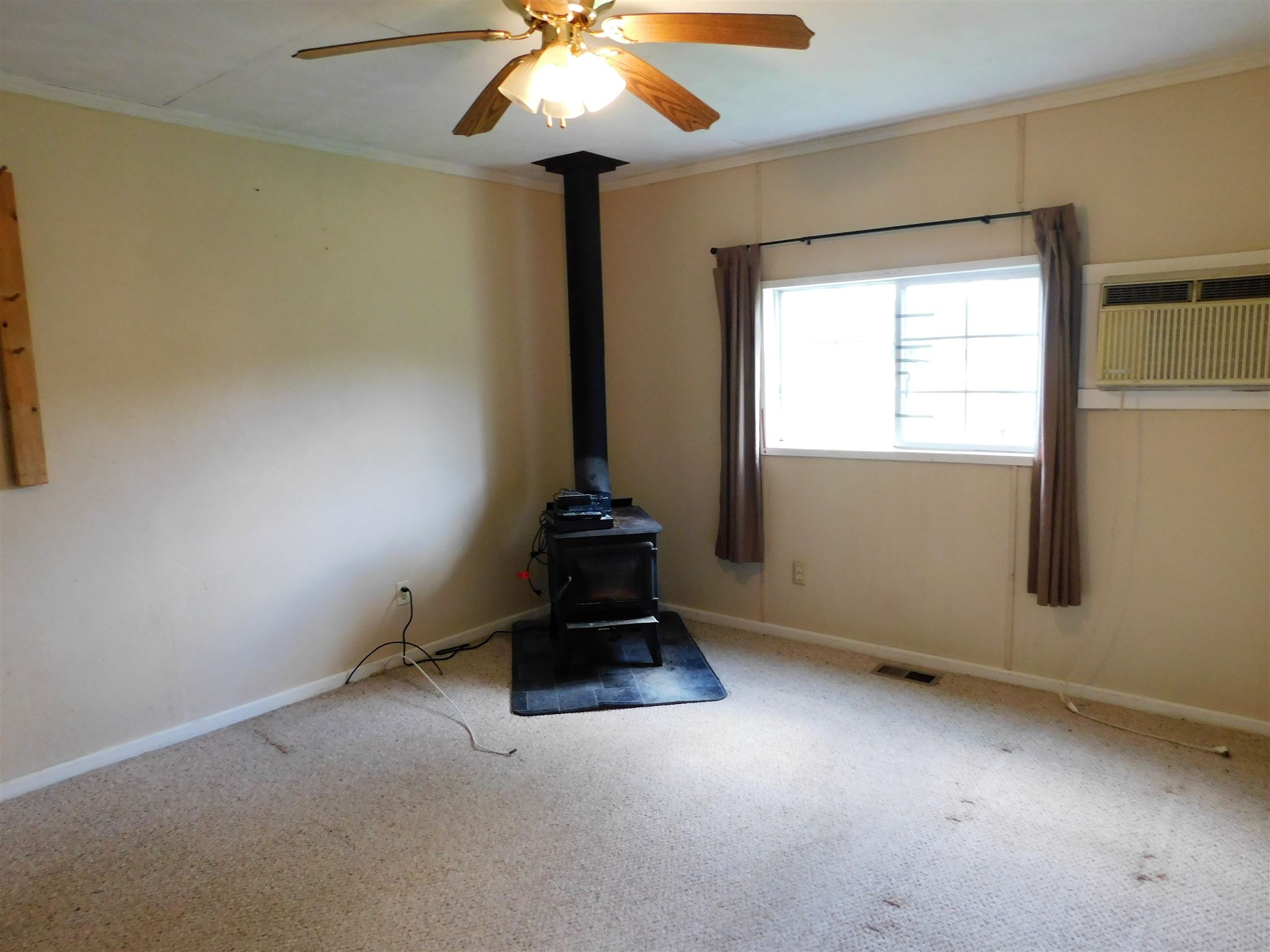 2887 Hyden Road Spencer, IN 47460 - Photo 4 of 16
