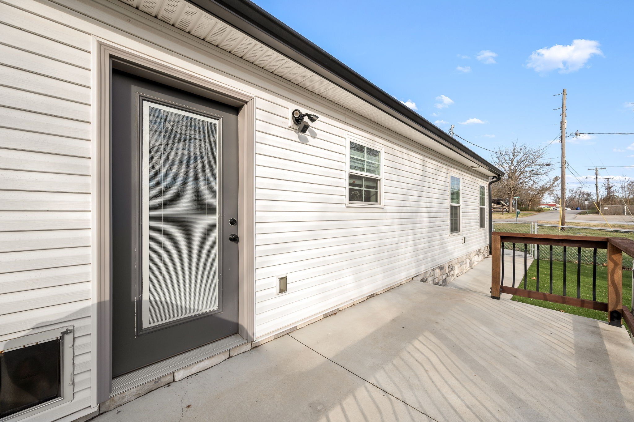 104 Rolling Road Shelbyville, TN 37160 - Photo 33 of 44 a view of a balcony