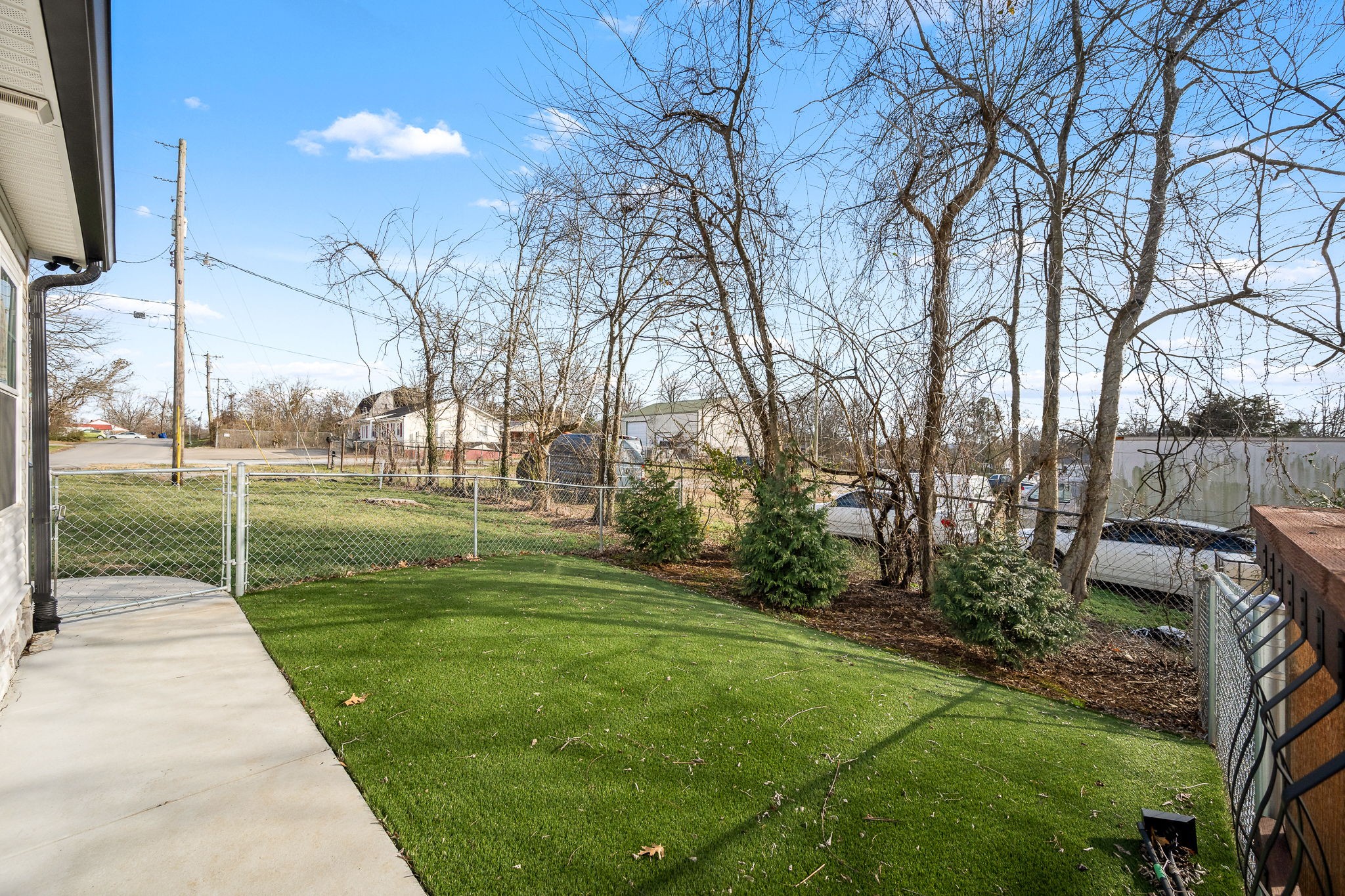 104 Rolling Road Shelbyville, TN 37160 - Photo 35 of 44 a view of a park with large trees