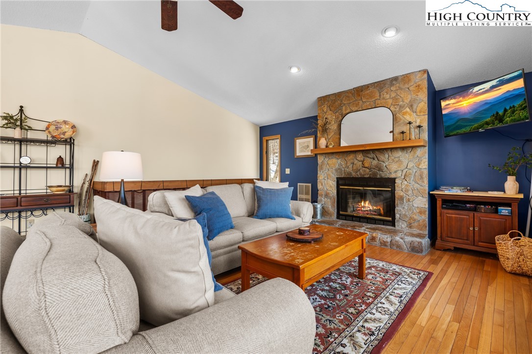 101 Doe Lane Beech Mountain, NC 28604 - Photo 6 of 31