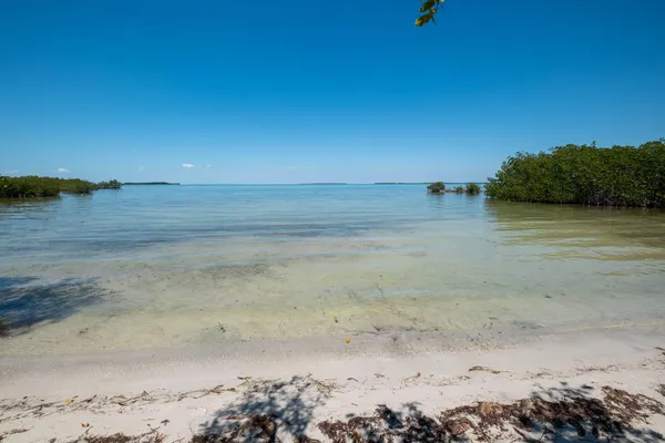 $659,900 | 21 Meridian Avenue, Key Largo, FL 33037