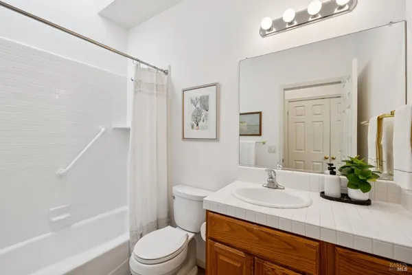 $1,150,000 | 614 Deerfield Lane, Petaluma, CA 94952