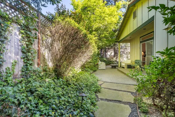 $1,150,000 | 614 Deerfield Lane, Petaluma, CA 94952