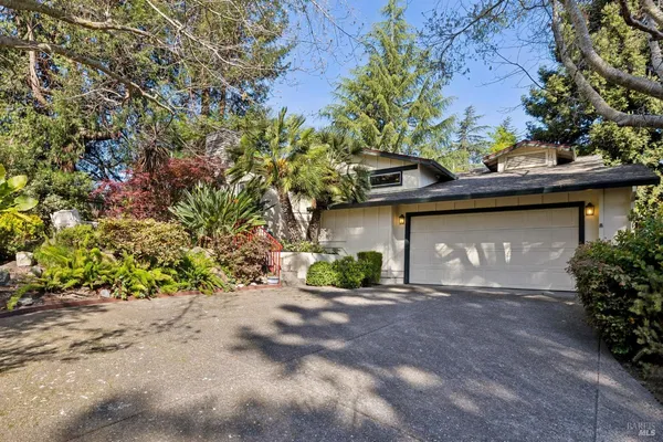 $1,150,000 | 614 Deerfield Lane, Petaluma, CA 94952
