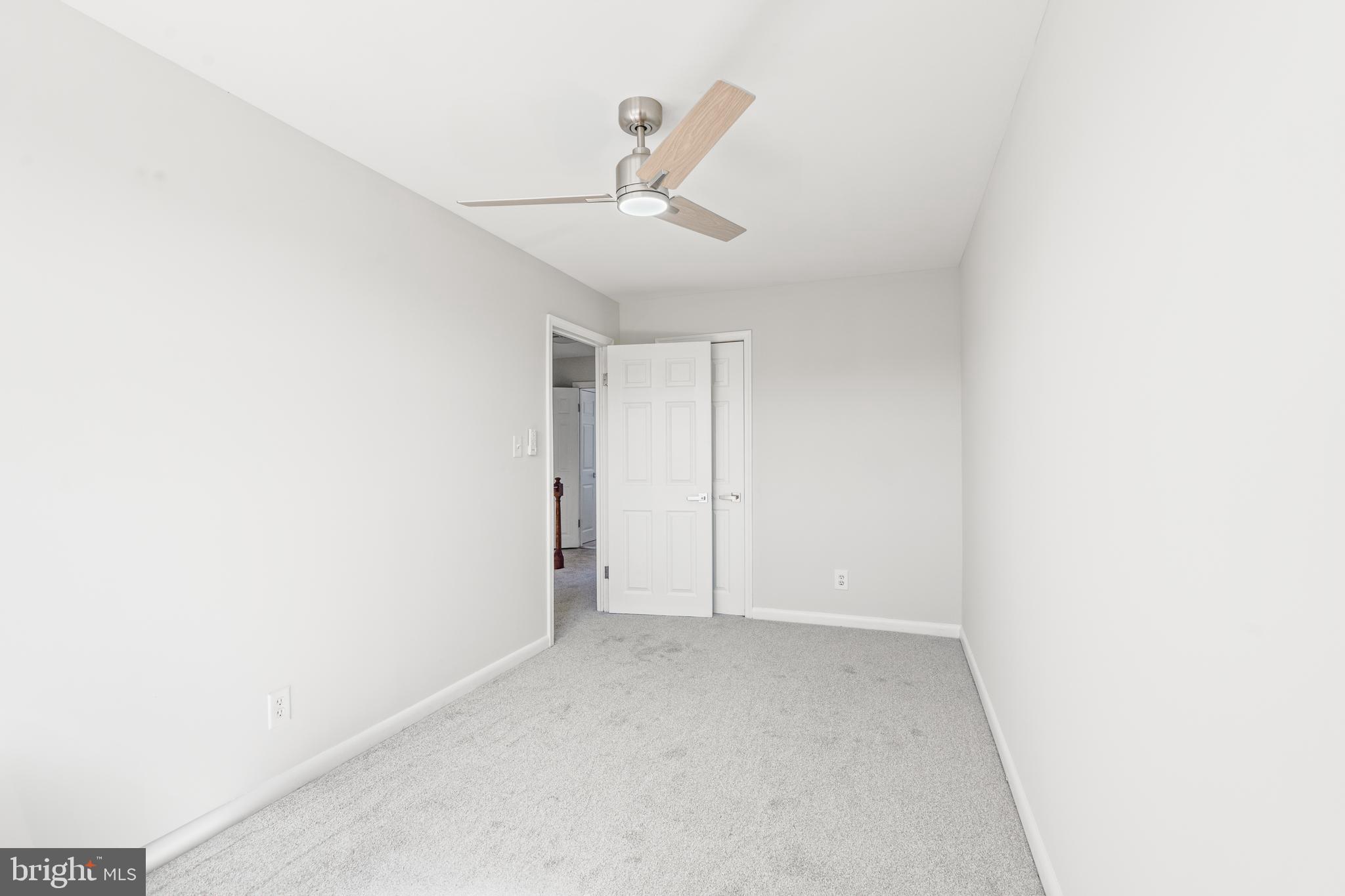 2727 Creston Road Baltimore, MD 21222 - Photo 16 of 30 a view of an empty room