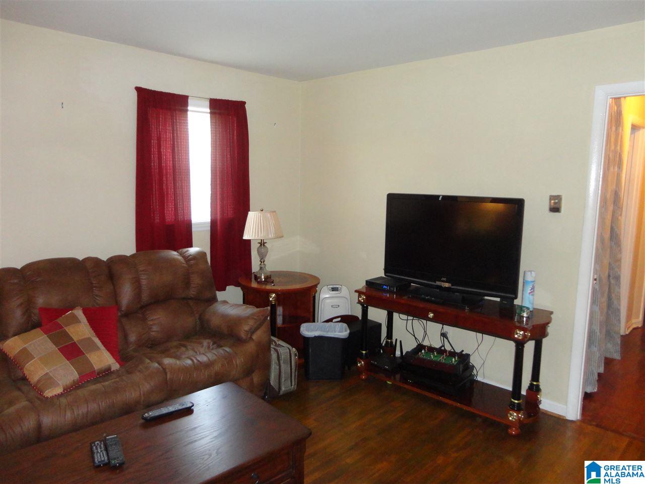 1612 Goldwire Street Southwest Birmingham, AL 35211 - Photo 4 of 28 Gallery Image 4